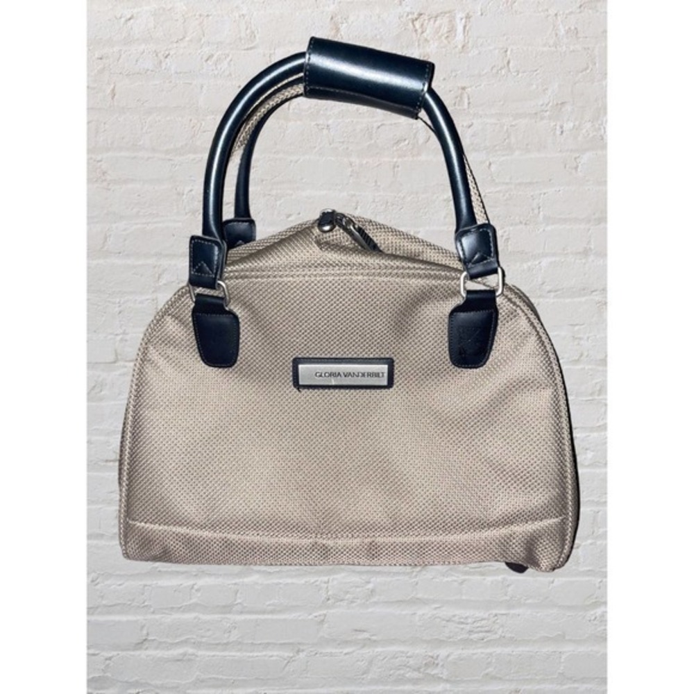 Gloria Vanderbilt Travel Bag